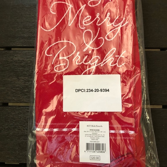 ‼️$5 SALE‼️ BULLSEYE 2021 Holiday Kitchen Towel Set - Picture 9 of 10